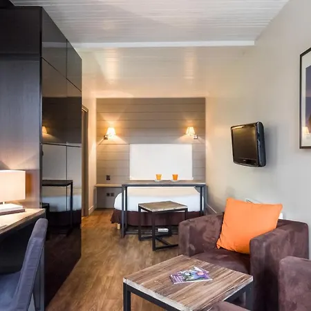 Opera - Flat Close To Stations And Old - Welkeys Apartment *